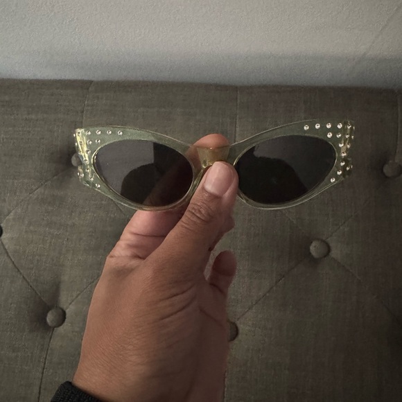 Alexander McQueen Embellished Sunglasses - Picture 6 of 11